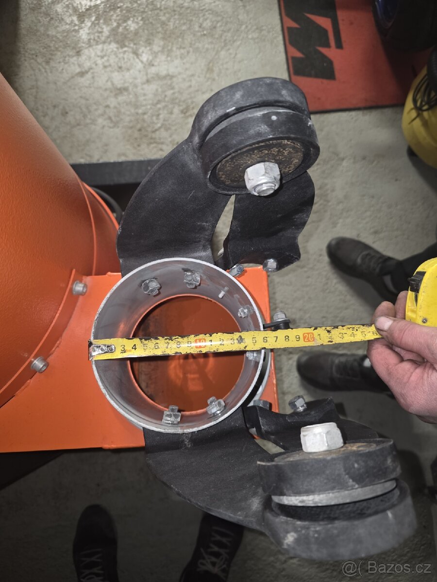 Průmyslový vysavač - 4