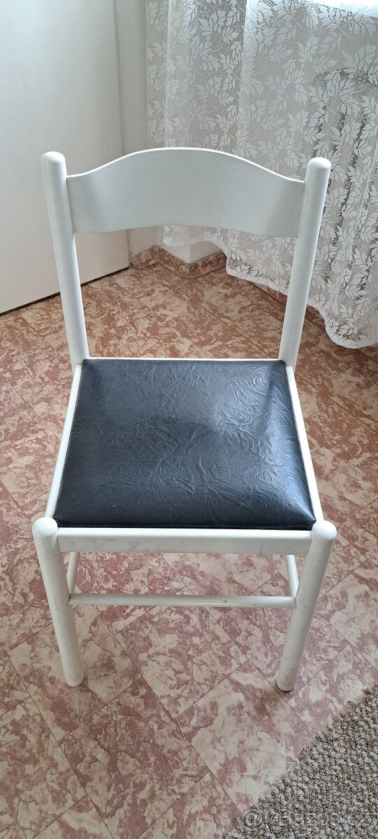 Rohový jídelní kout s 2 úložnými prostory a 2 židle - 4