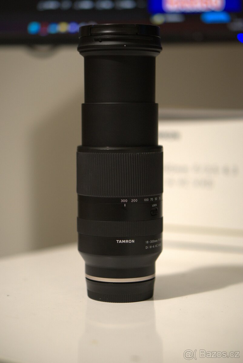 Tamron 18-300 mm f/3.5-6.3 Di III-A VC VXD Sony E-mount - 4