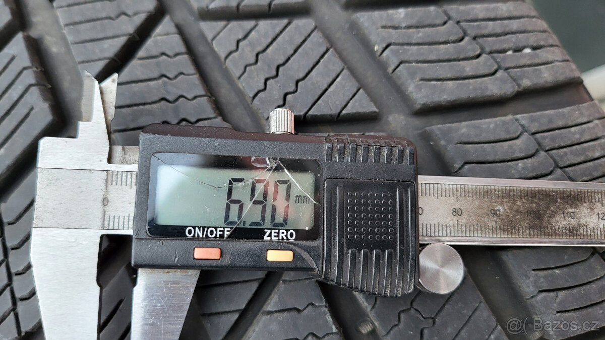 Zánovní zimní pneu Barum 225/60/17 XL, sada - 4