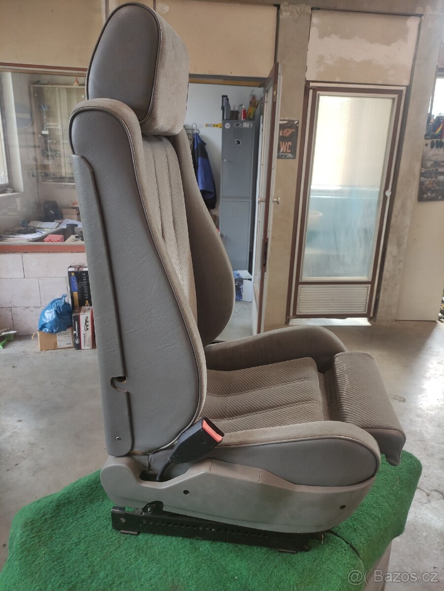 Sporrtsitz BMW e34 - 4