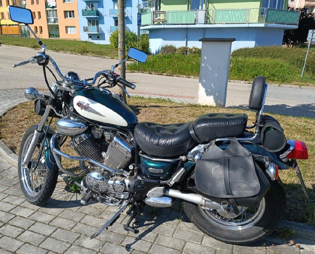 YAMAHA VIRAGO 535 - 4