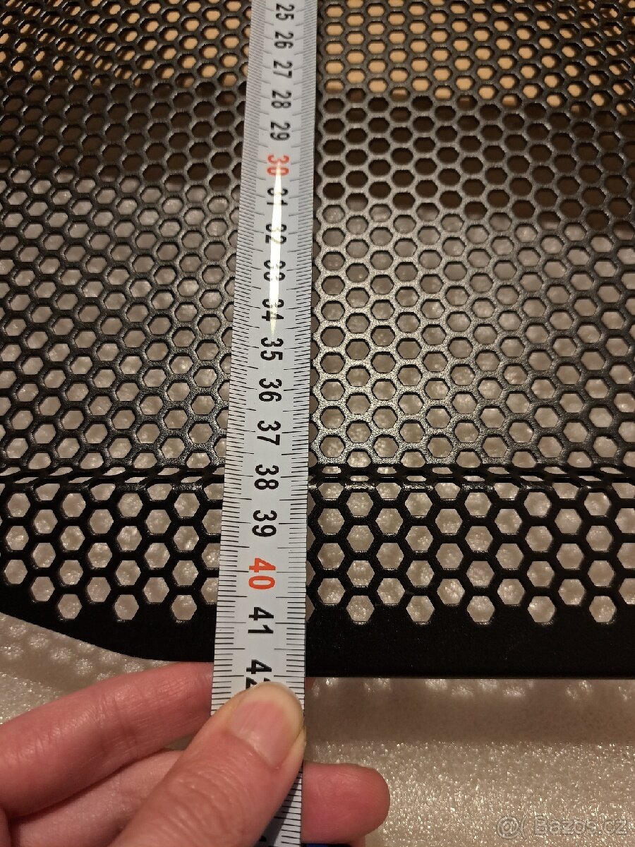 Kryt chladiče Triumph - 4