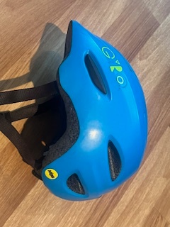 Dětská cyklistická přilba Giro, systém MIPS - 4