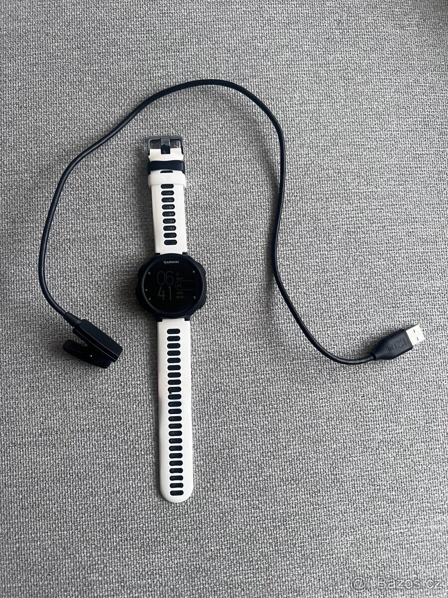 GARMIN FORERUNNER 735XT - 4