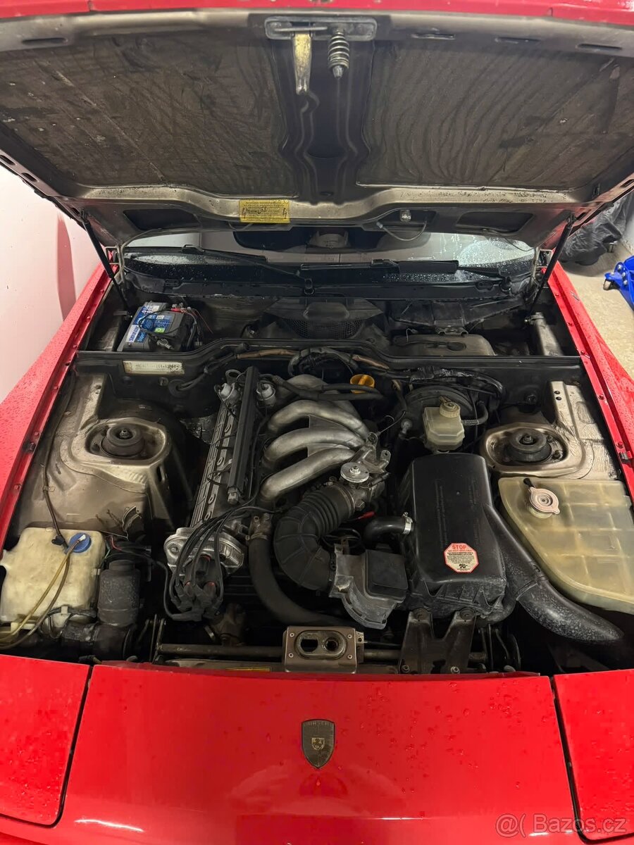 Porsche 944 - 4