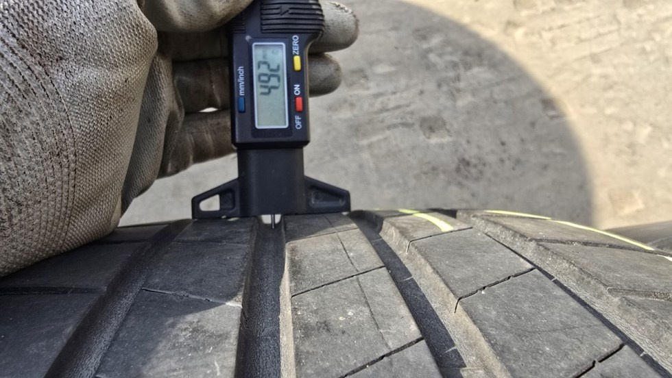 Letní pneu 225/40/18 Bridgestone - 4