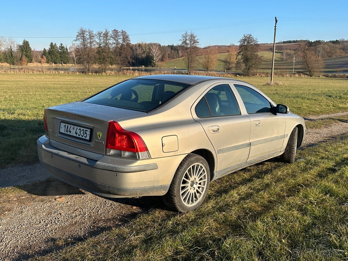 Volvo s60 T5 2.3turbo - 4