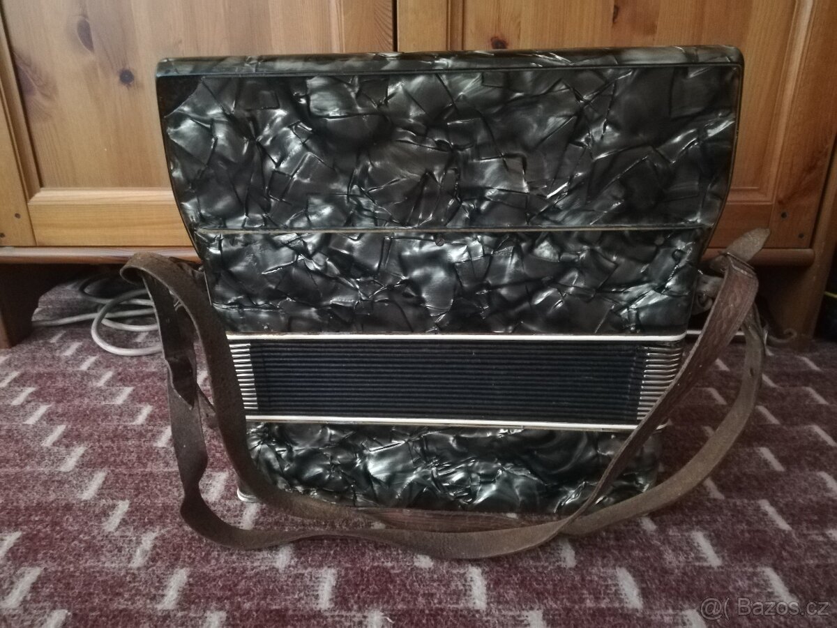 Heligonka - Harmonika - FIROTTI 8 basů - 4