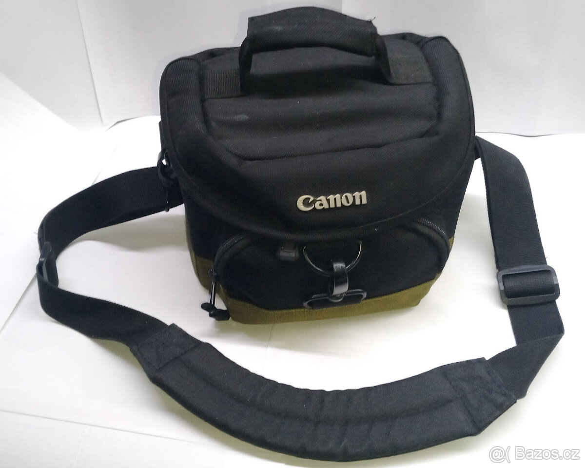 CANON EOS 4000D a objektiv 18-55 mm III - - 4