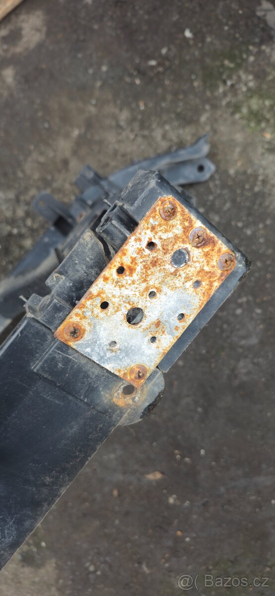 Chladicova stena audi A4 B8 8K 8K0885594J - 4