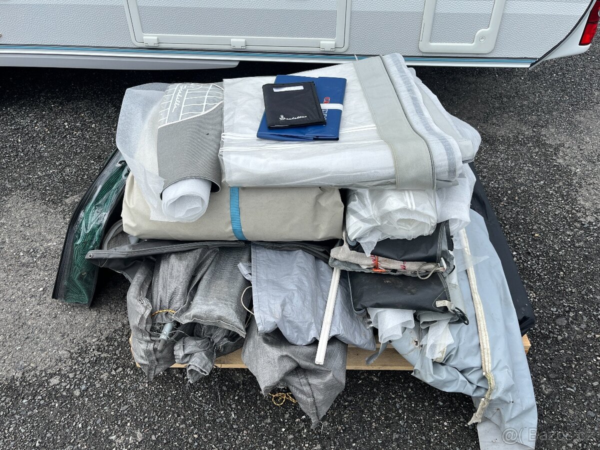 Adria Adora 613HT + předstan - 4