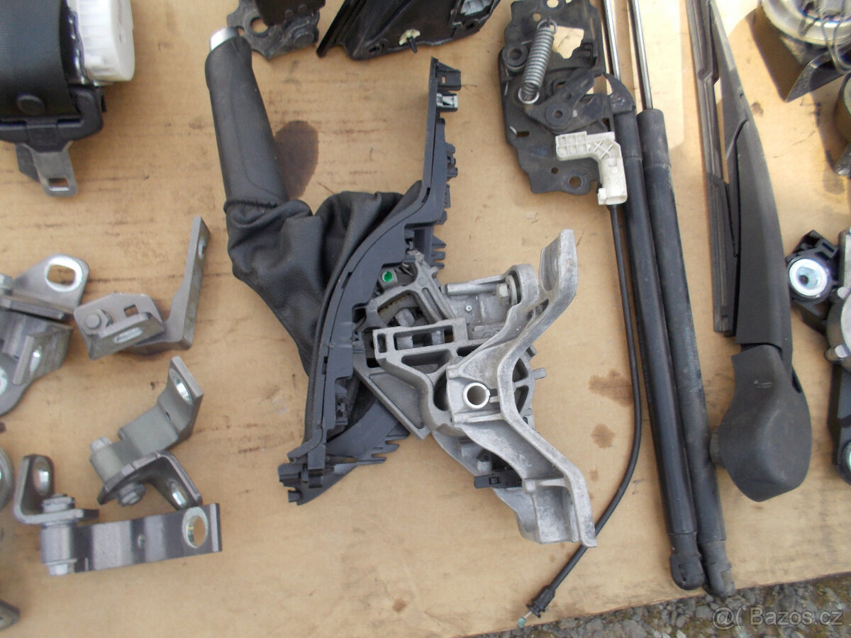 Díly 2. Ford Focus III 1.0 EcoBoost 74kw - 4