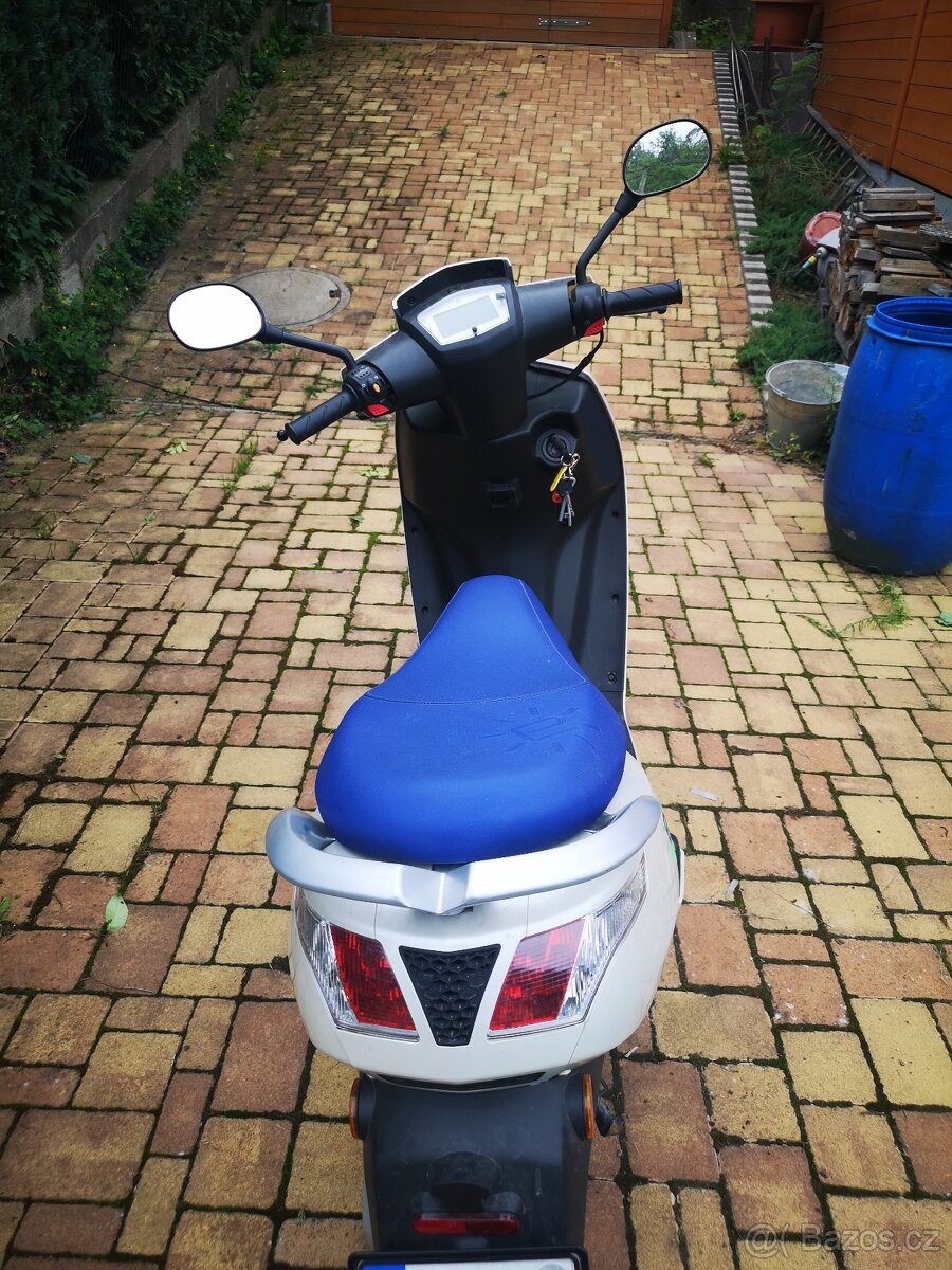 Skútr Elektrický Peugeot Vivacity - 4