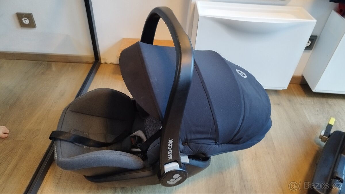 Maxi Cosi Marble i-Size Essential Graphite - 4