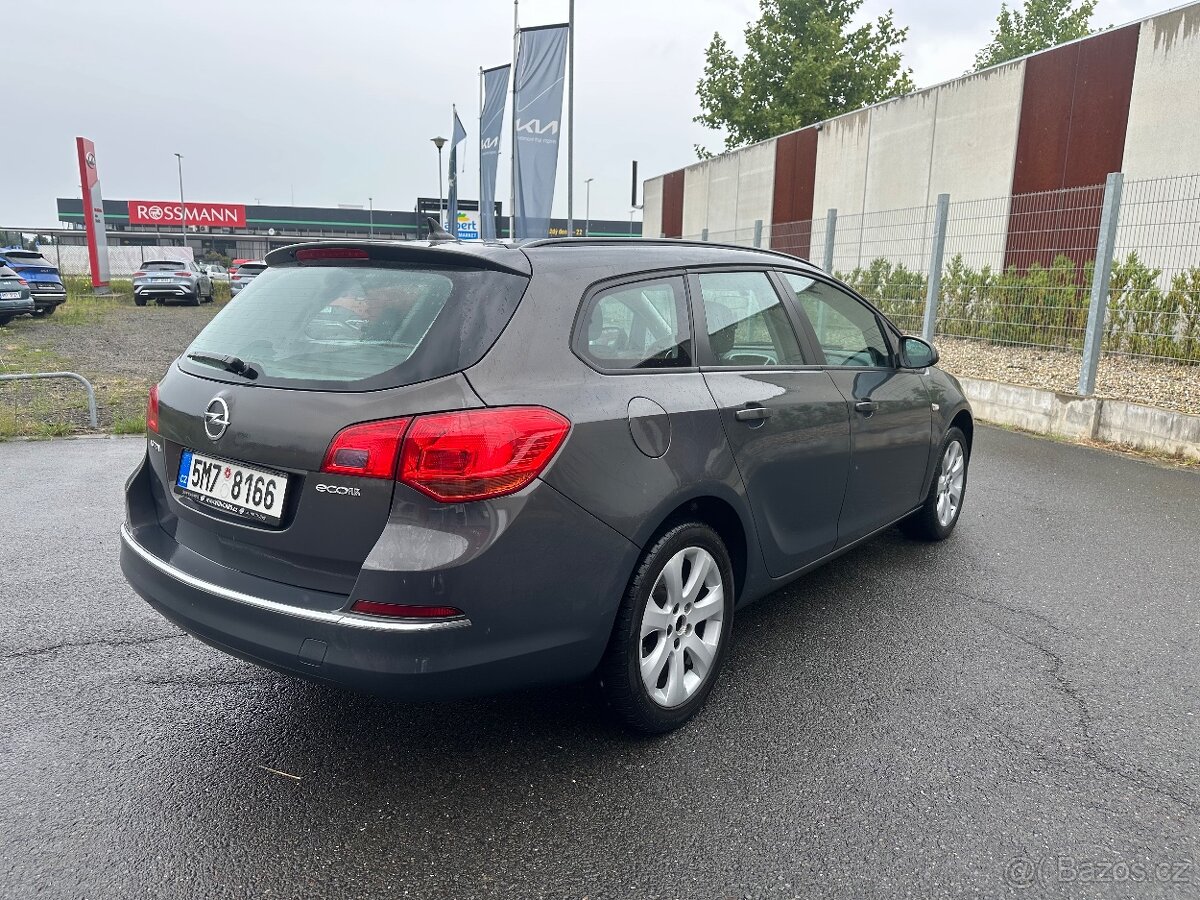 Opel Astra j 1.6d - 4
