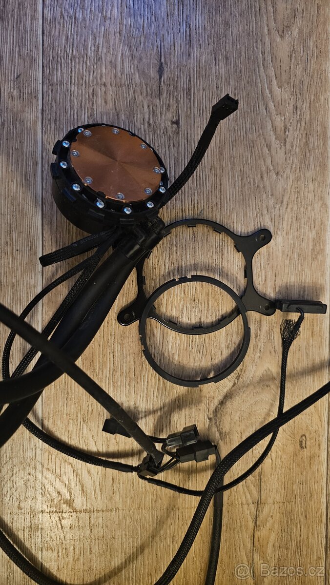 Vodni chlazení NZXT kraken x61 - 4