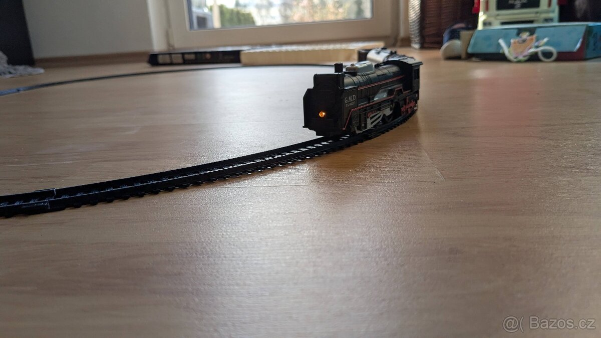 Vláček na baterie - 4