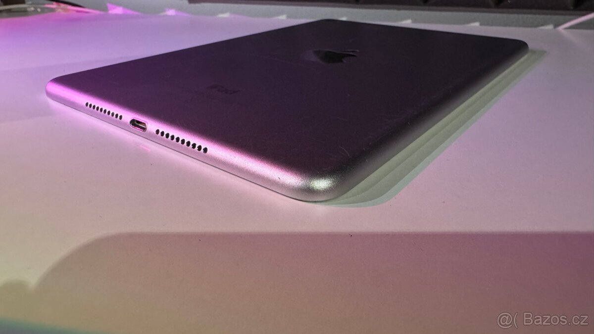 Apple iPad mini 4 Wi-Fi 128GB – Silver - 4