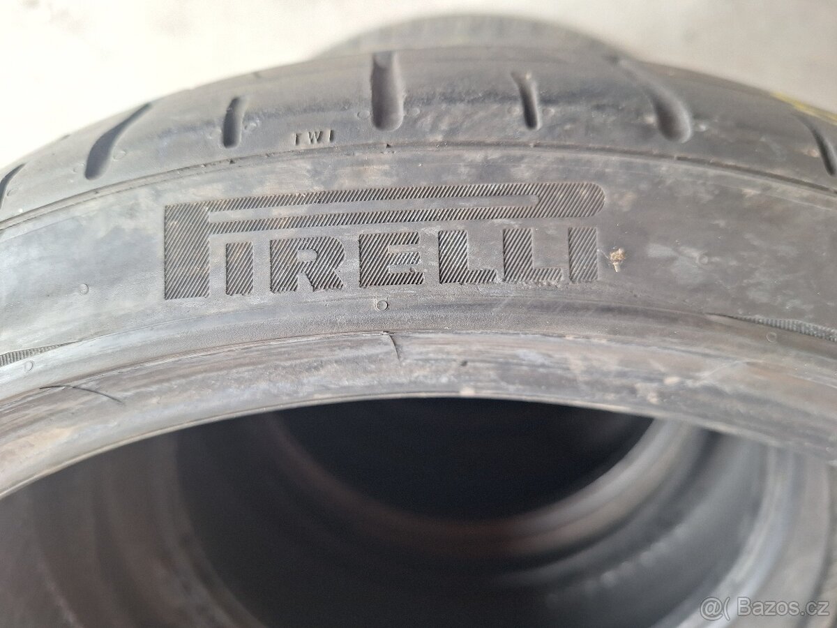Prodám letní pneu 235/35/19 Pirelli - 4