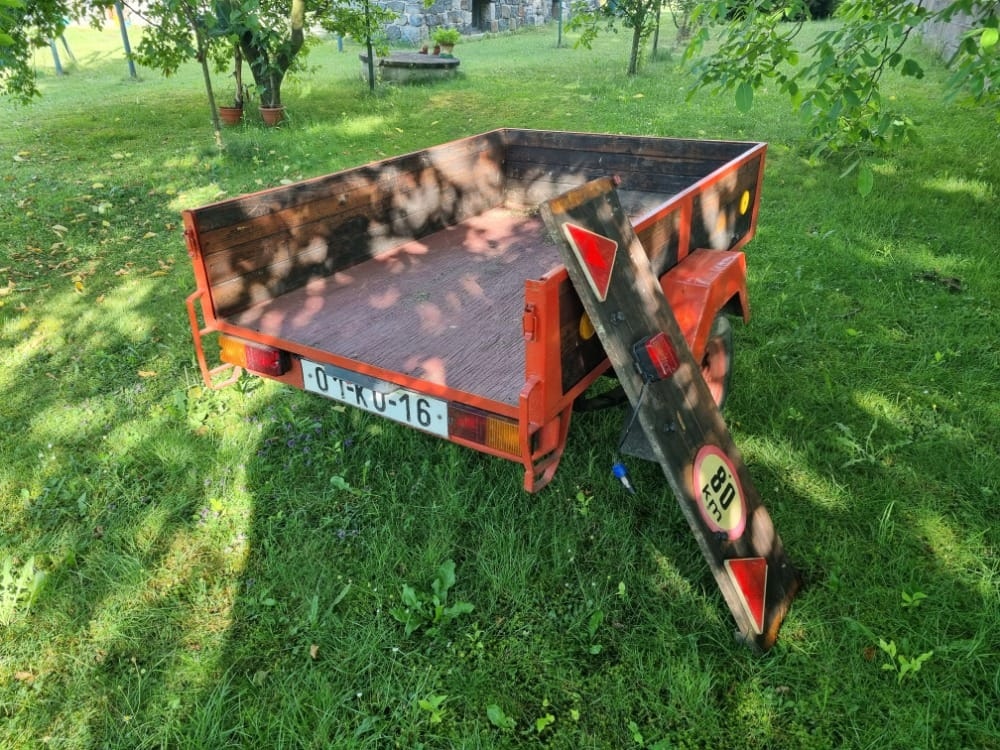 Přívěsný vozík s plachtou - 4