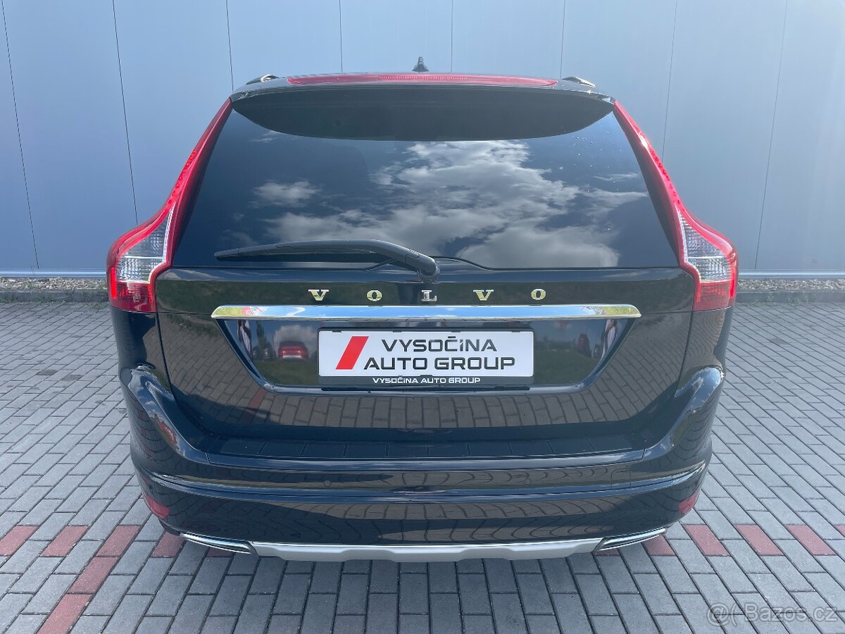 Volvo XC60 D4 AWD MOMENTUM Aut. - 4