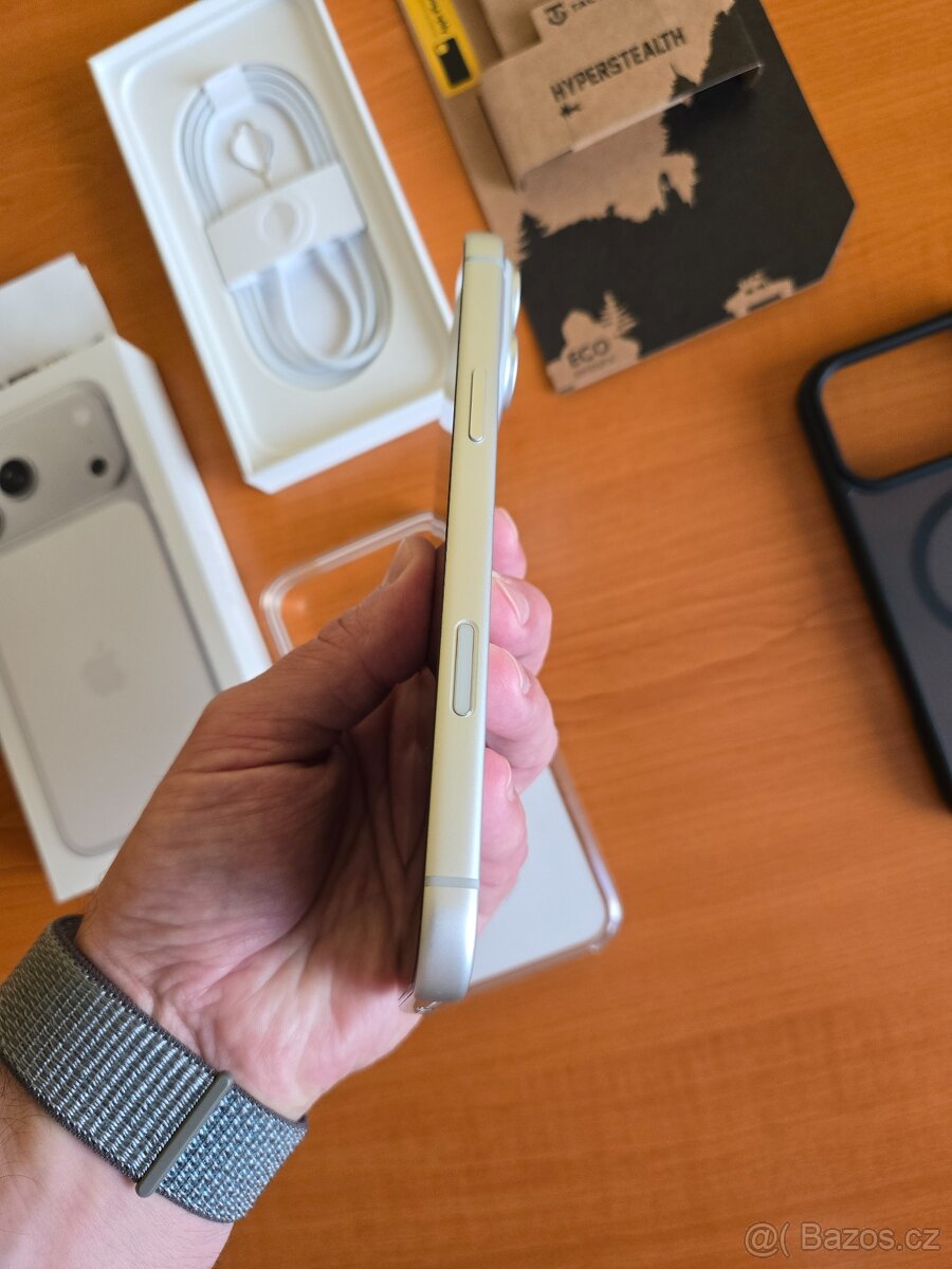 Prodám iPhone 17 Pro Max 256GB, záruka Datart - 4