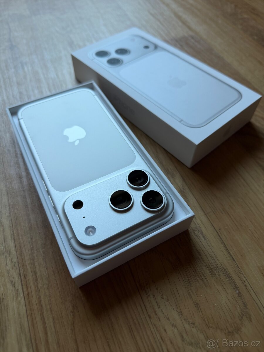 Apple iPhone 17 Pro 256GB stříbrný - 4