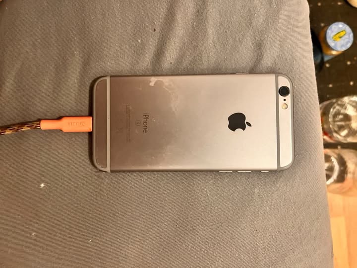 iPhone 6s - 4