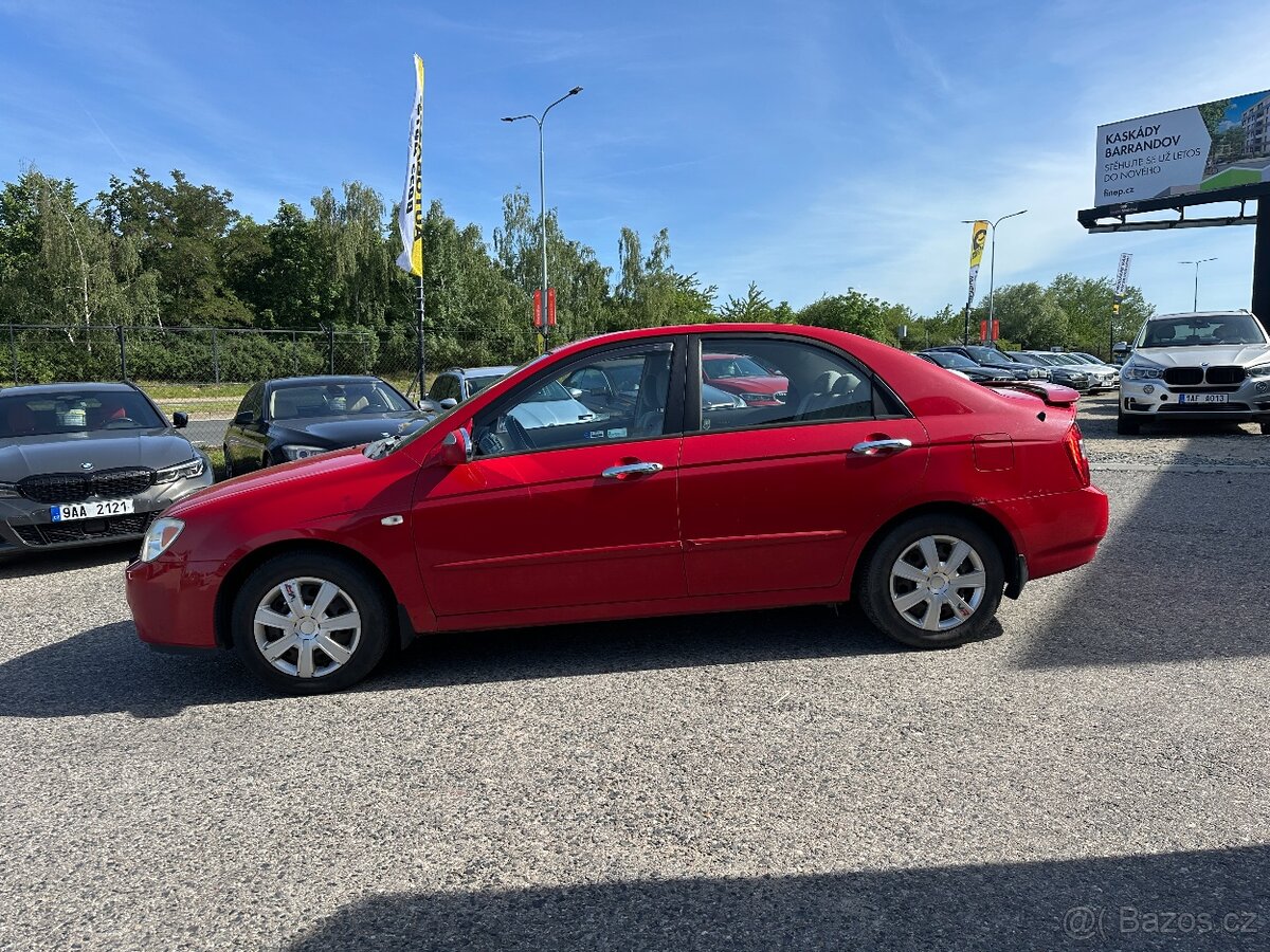 Kia Cerato 2004 - 4
