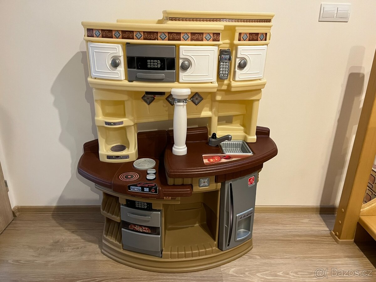 Dětská kuchyňka ve ve skvělém stavu s bohatým příslušenstvím - 4