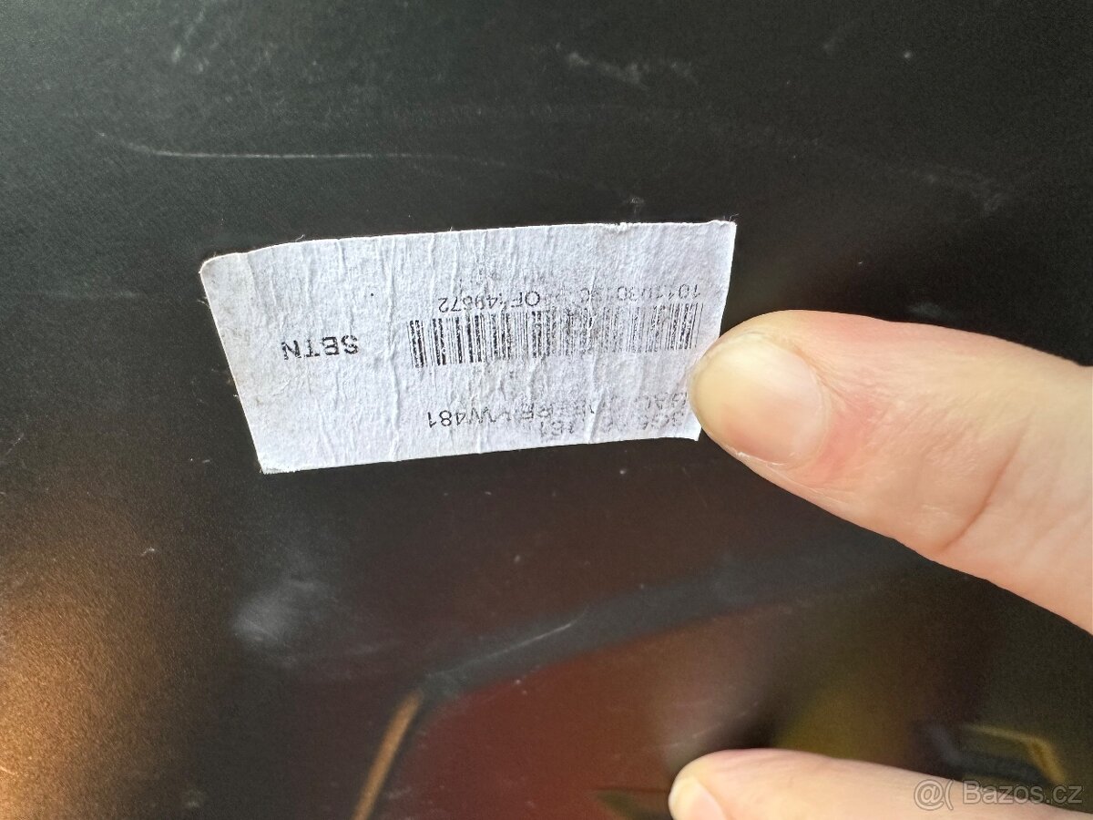 Plastová vana do kufru VW Passat limuzína - originální - 4