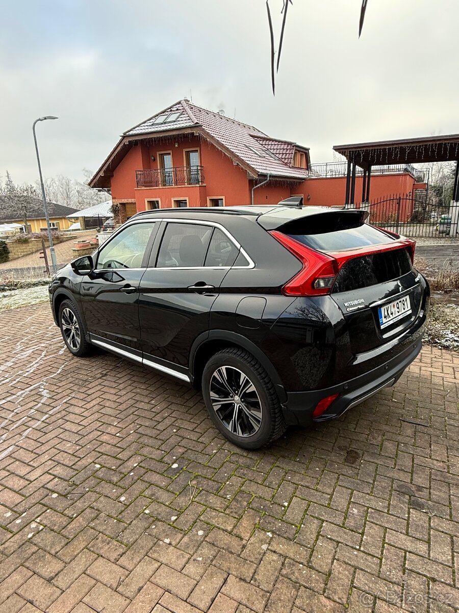 Prodám Mitsubishi Eclipse Cross - 4