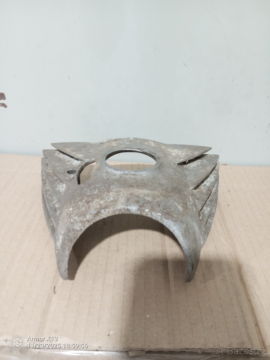 Jawa 350 pérák nebo Ogar kryt karburace poškozený - 4