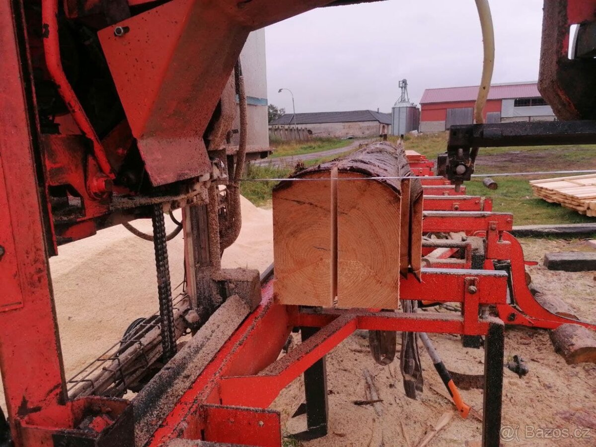 Pojízdný katr - pila pro levné stavební řezivo - pásová pila - 4