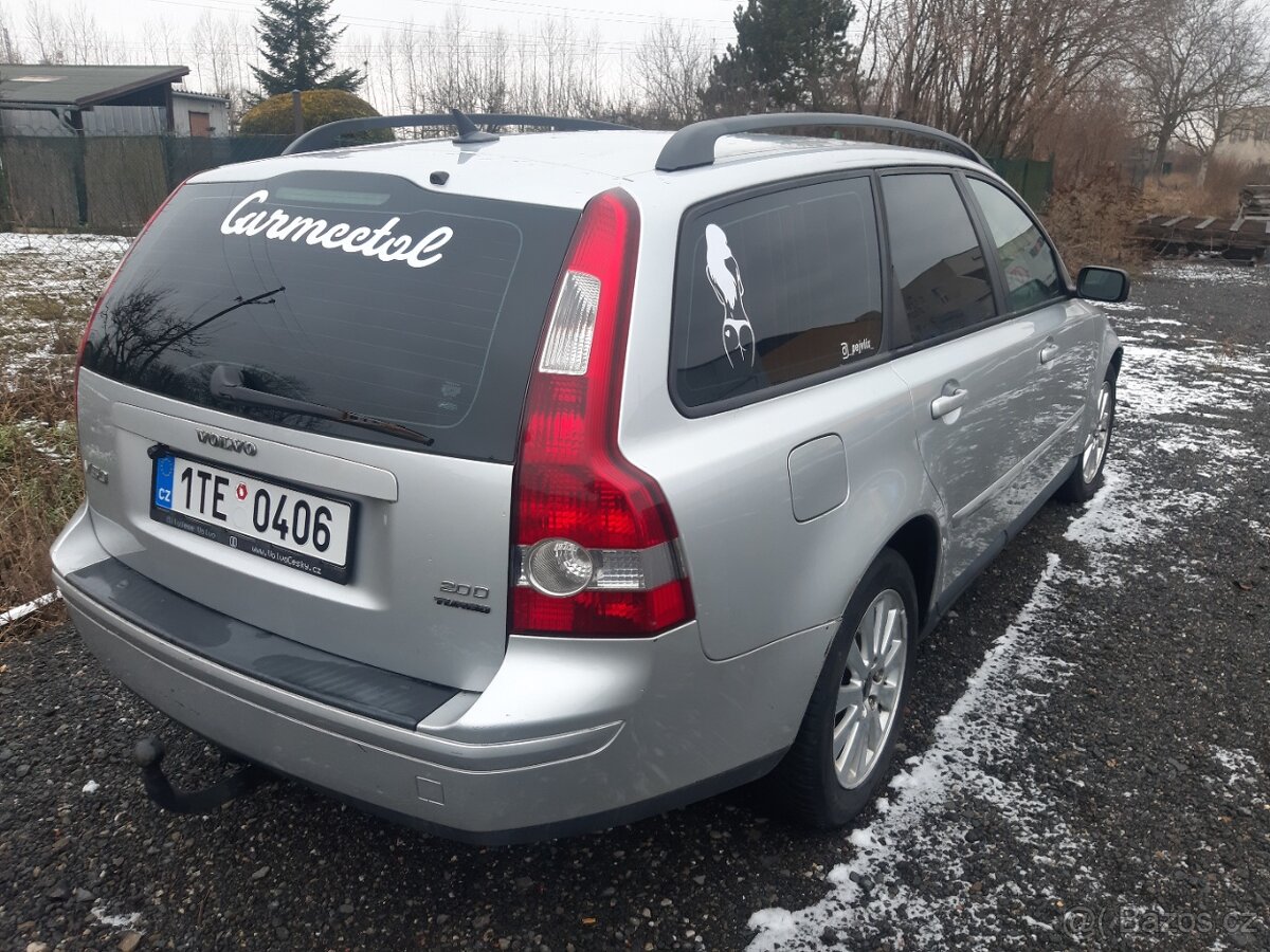 Volvo v50 - 4