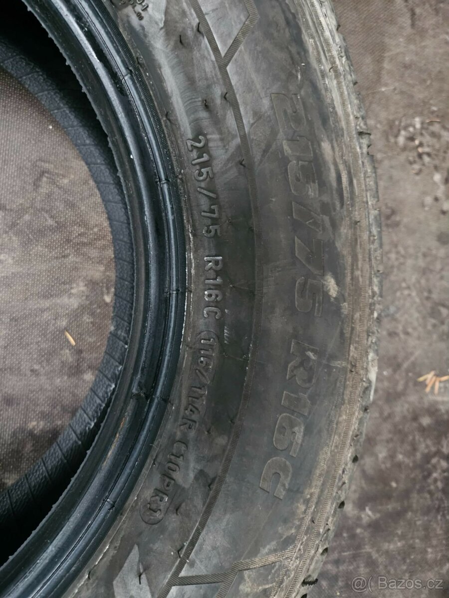 Pirelli CARRIER 215/75 R16 - 4