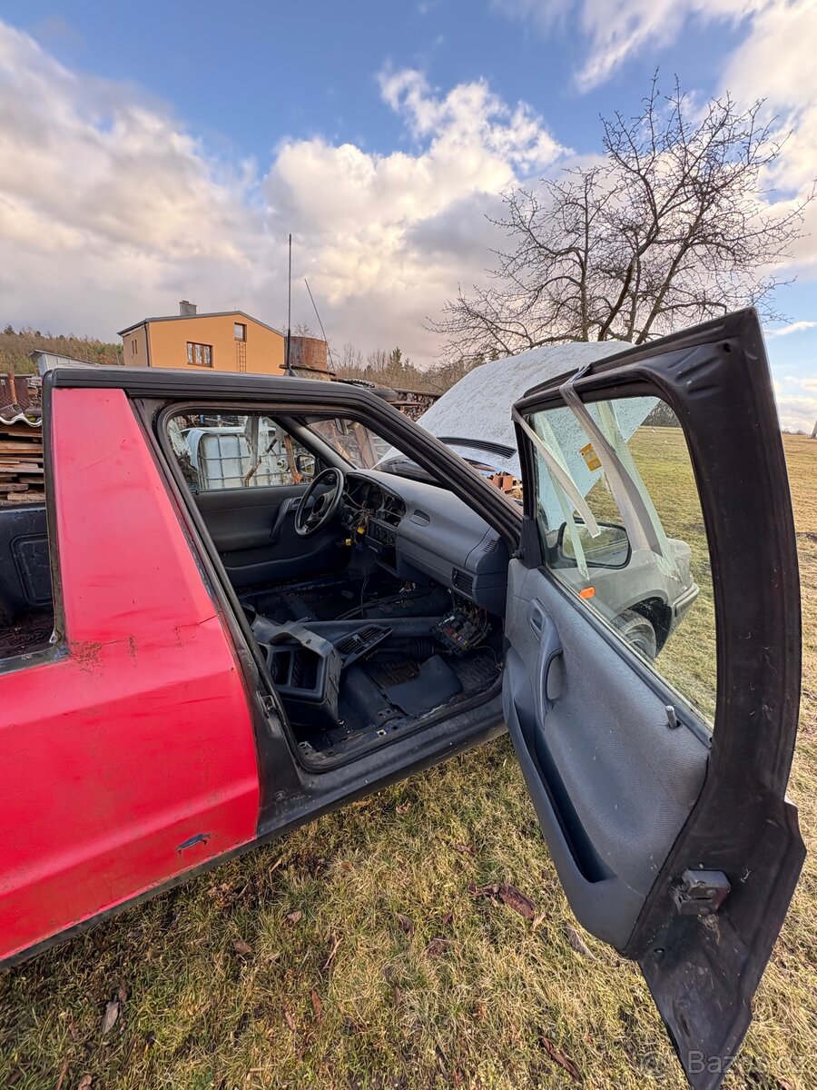 felicie pickup 1.9d - 4