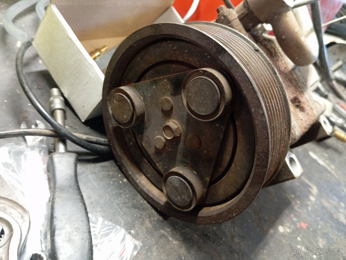 Mazda 5 kompresor klimatizace - 4