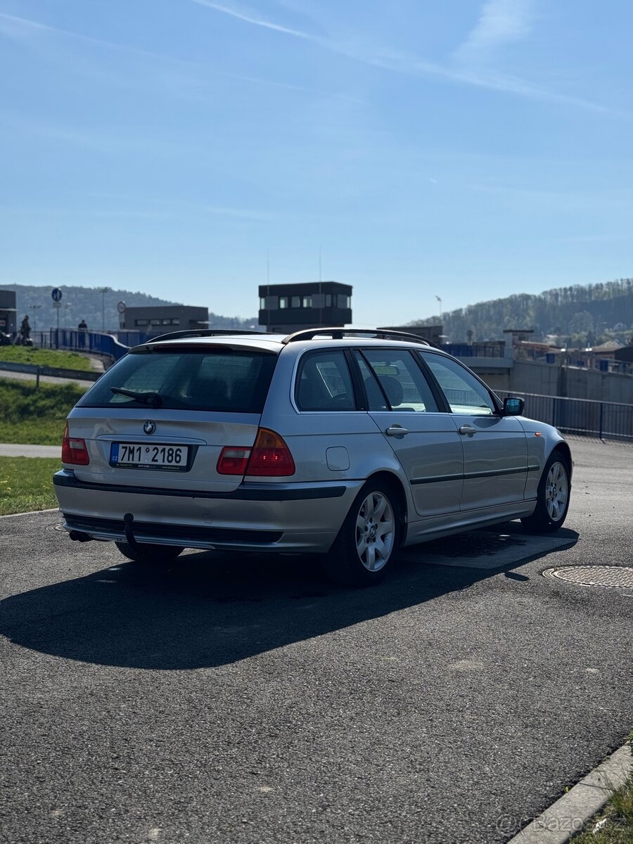 E46 320i - 4