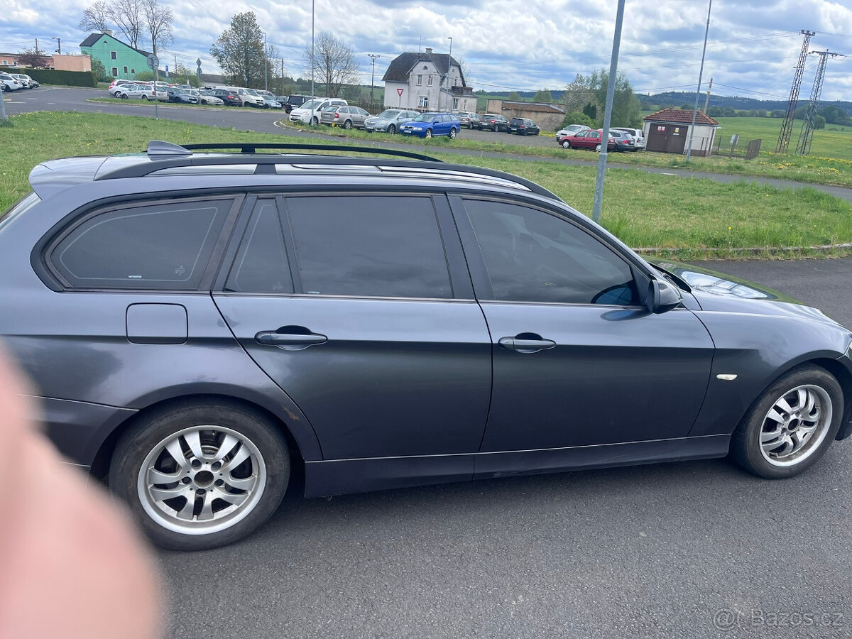 BMW E91 320D M47 automat - 4