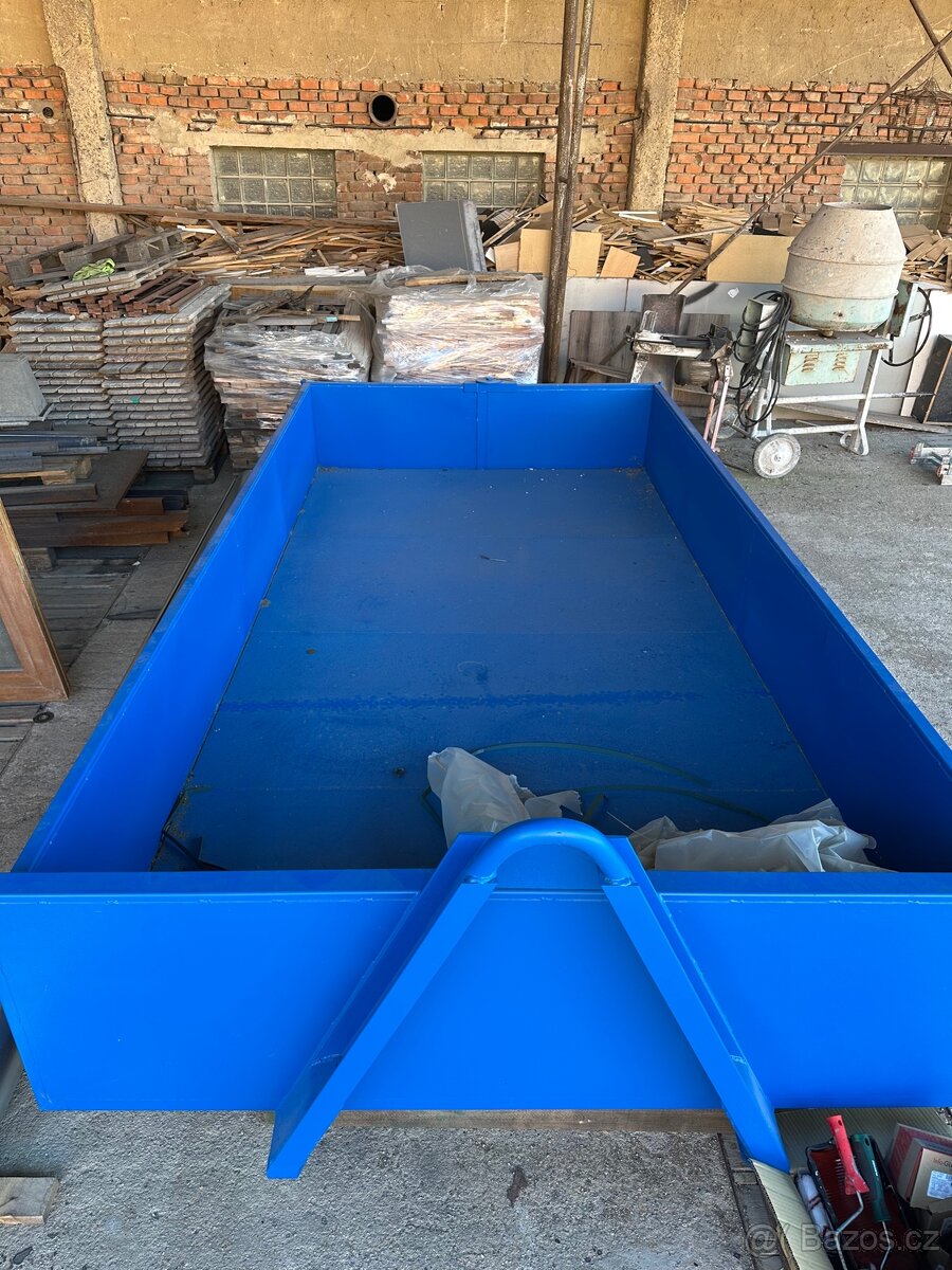 AVIA hákový kontejner na suť, šrot, stavební materiál - 4