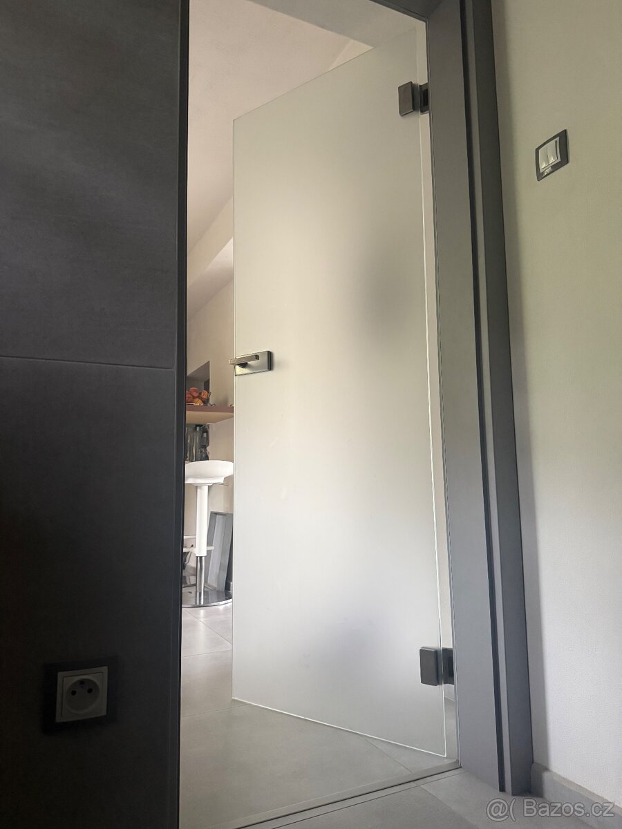 Zasuvky a vypinace - 4