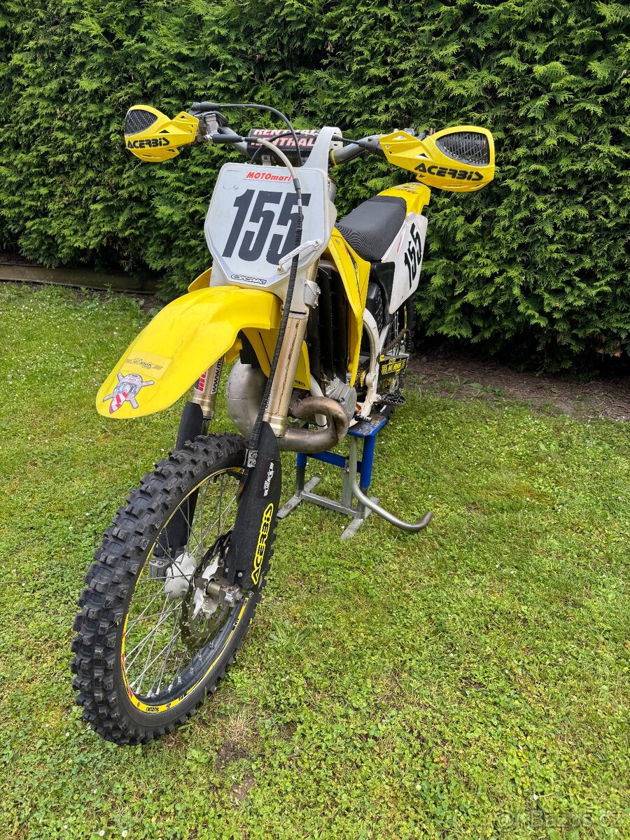 Suzuki RM 250 - 4
