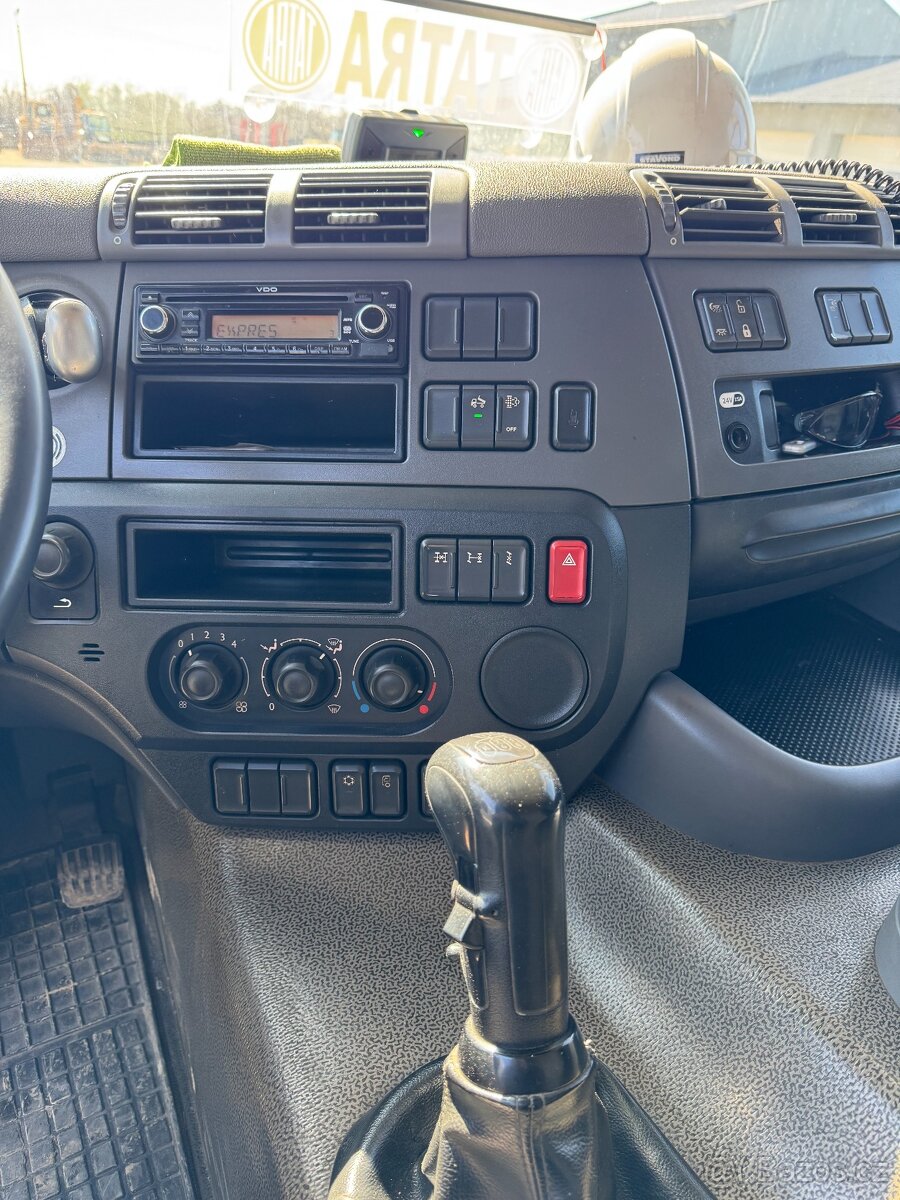 Tatra T158 8P6 R44 8x8 231 S1 VS Mont - 4