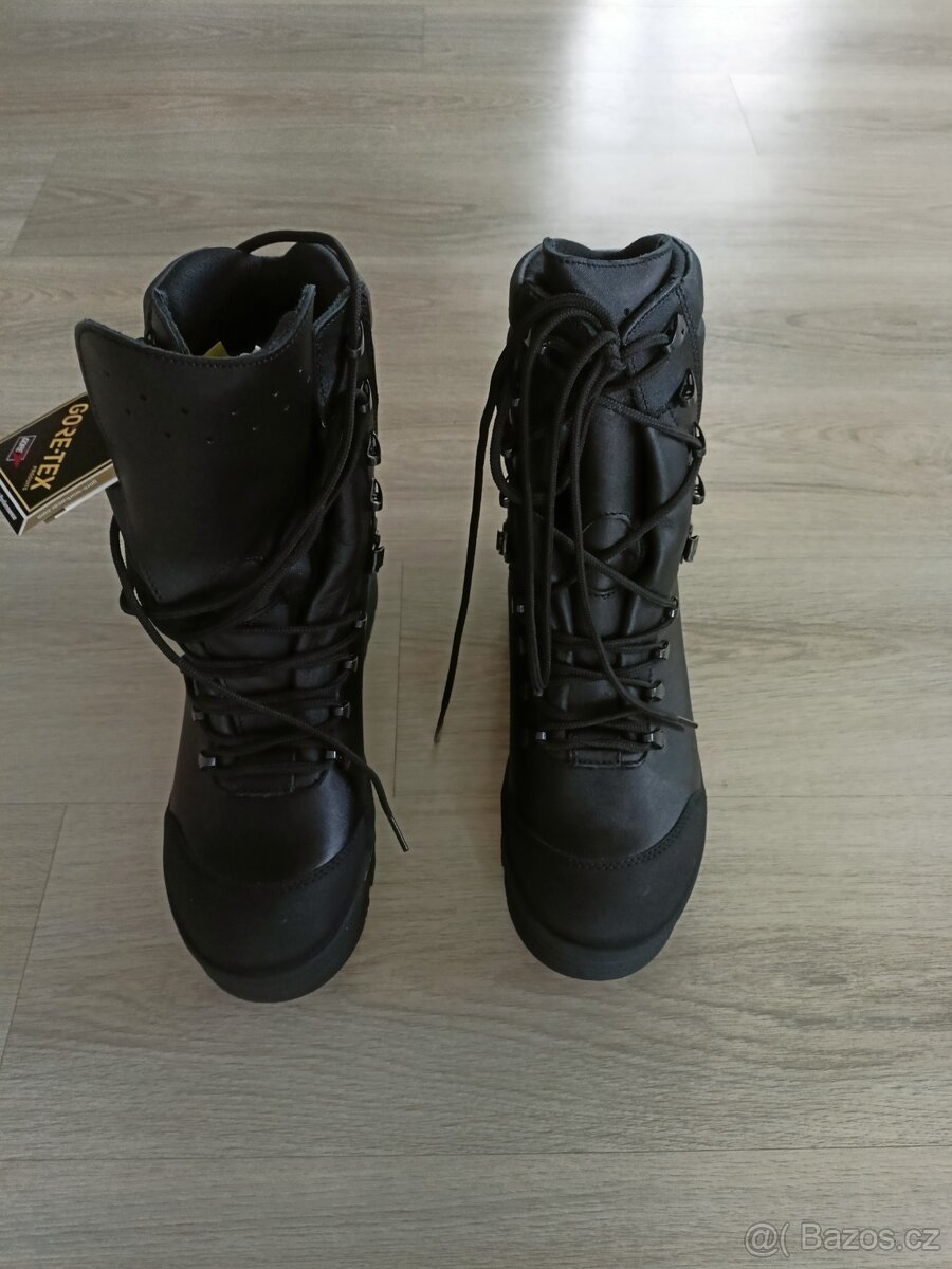 Kanady, Gore-Tex 28,5 - 4