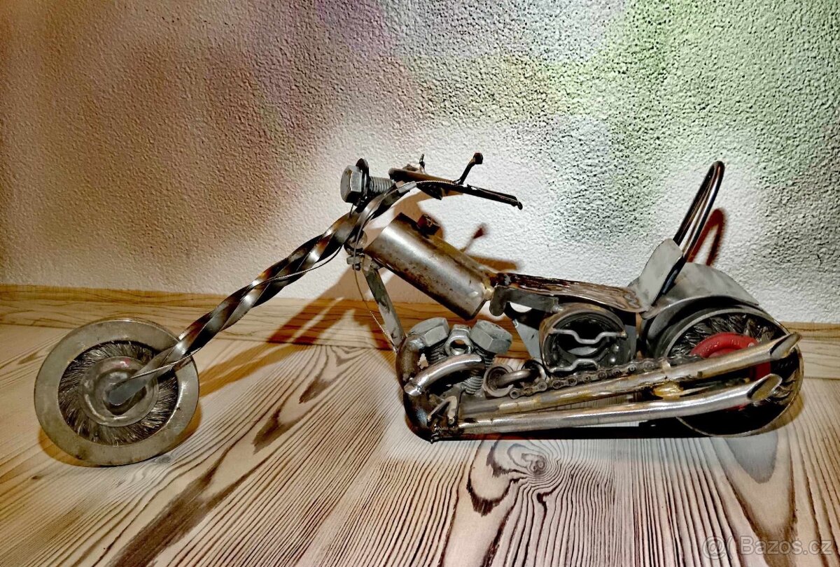 Motorka z kovu - 4