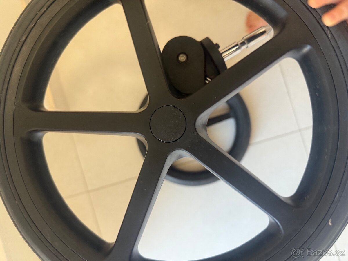 Cybex Priam kola do terénu - 4