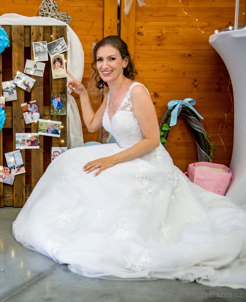 Svatební šaty velikost 6 - 4