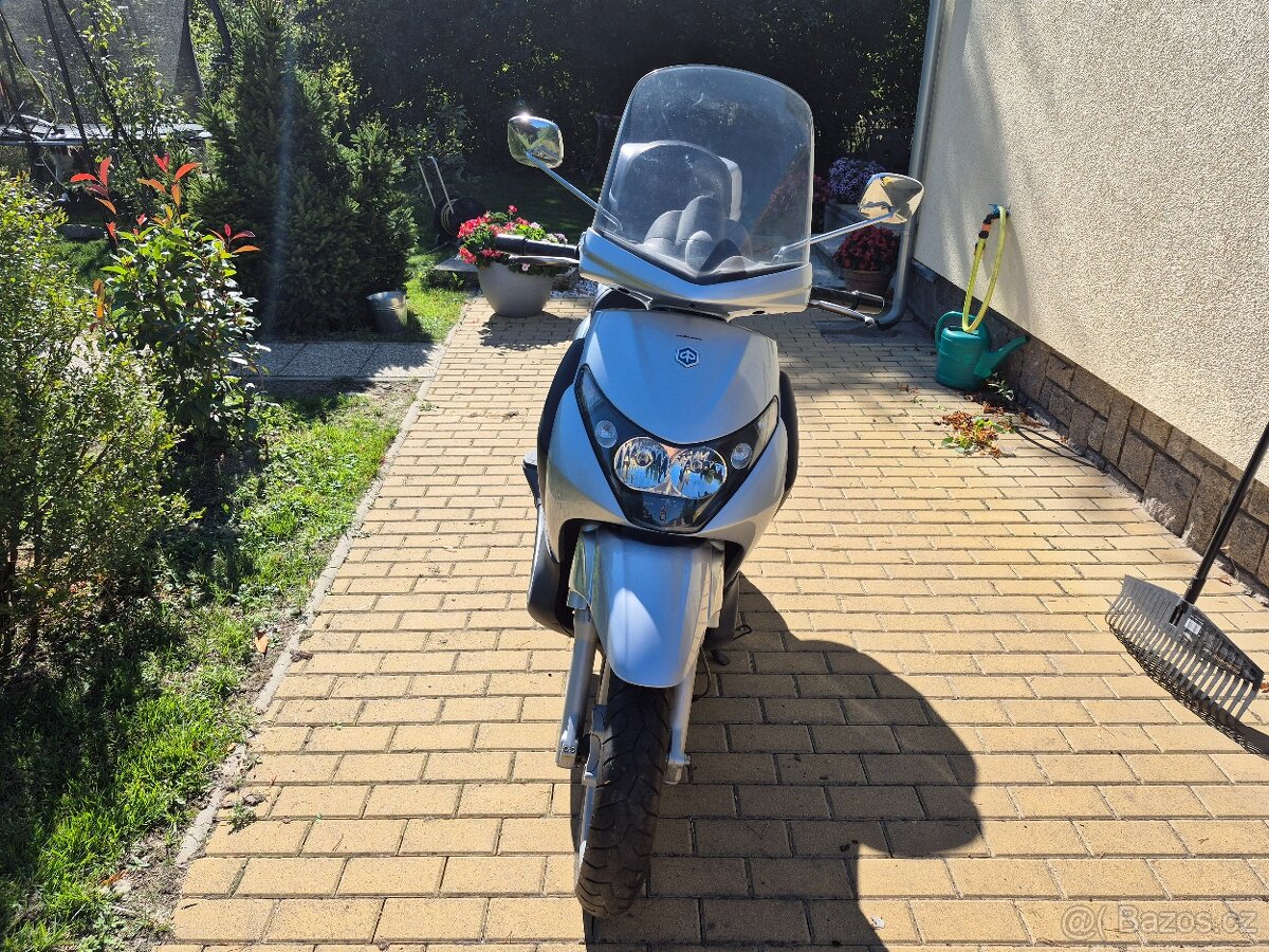 Piaggio Beverly 250 - 4